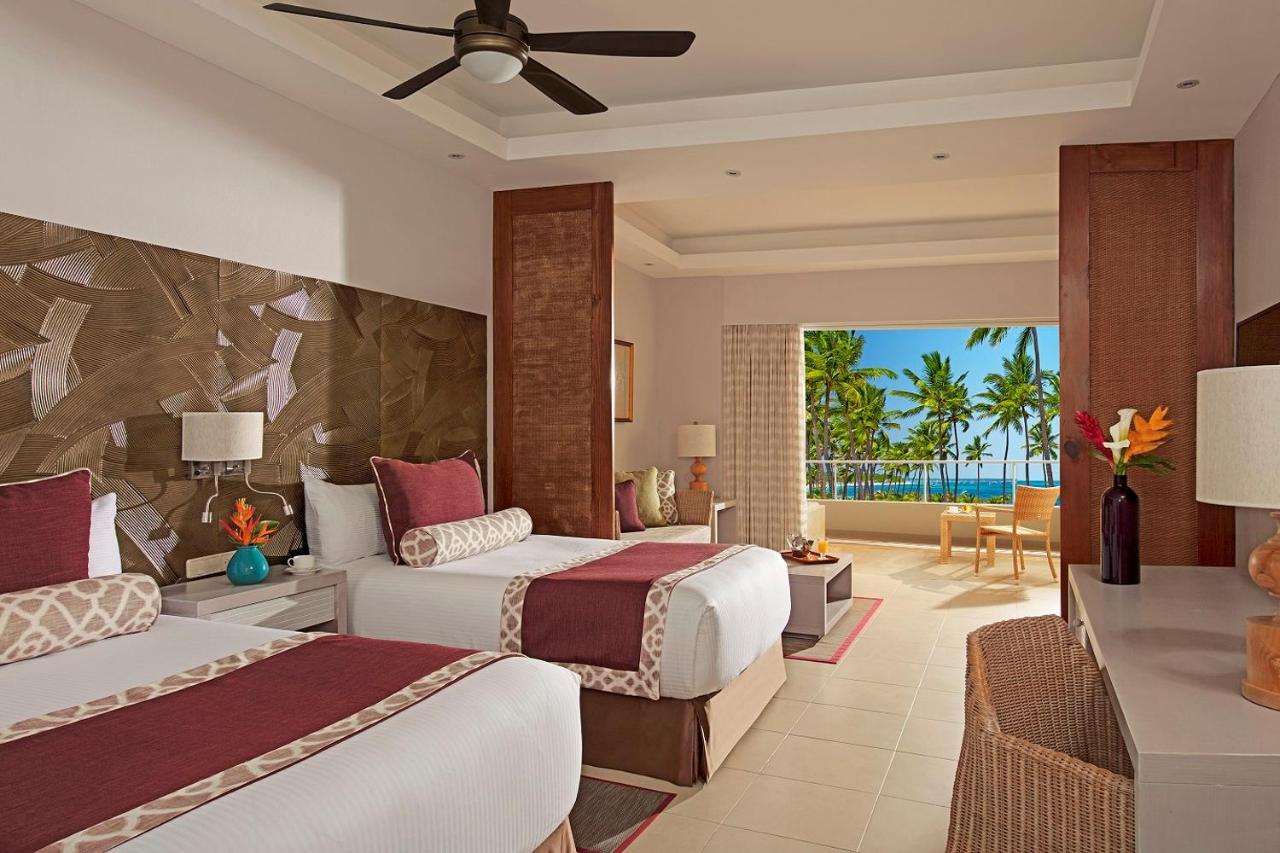 Preferred Club Deluxe Pool View King