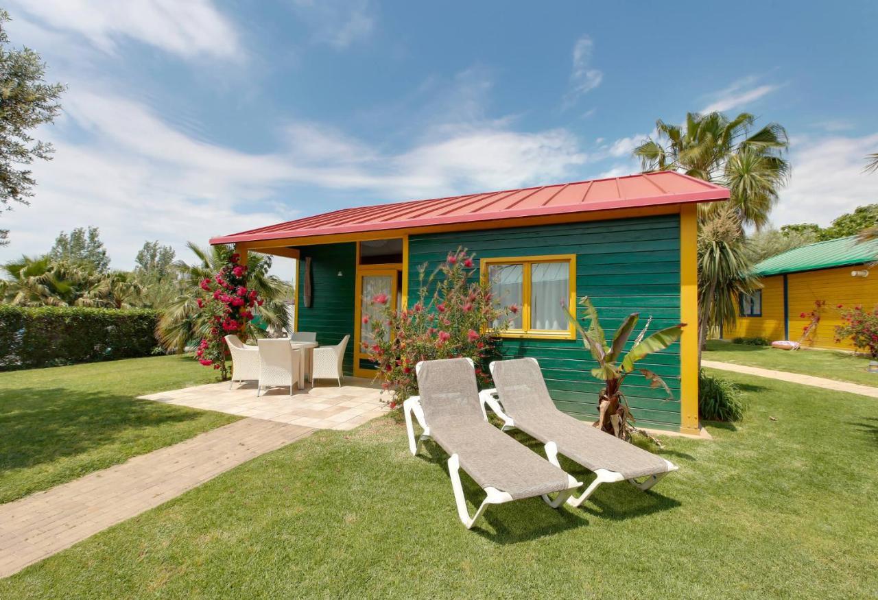 Villa com 2 Quartos