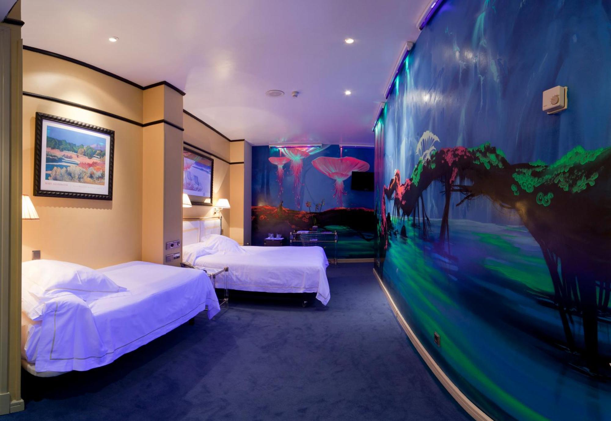 Tweepersoonskamer met 1 of 2 Bedden en een Extra Bed