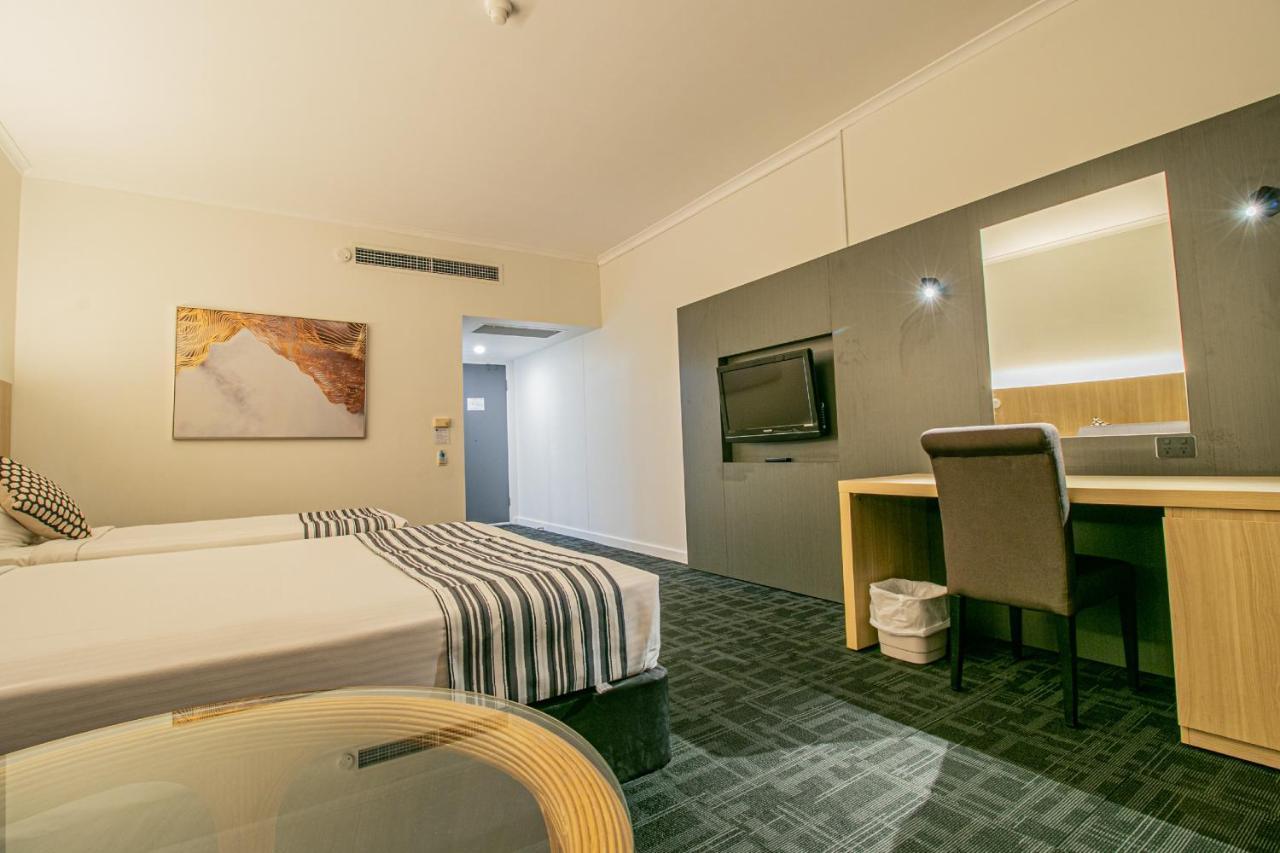 Twin Room - Ocean Side