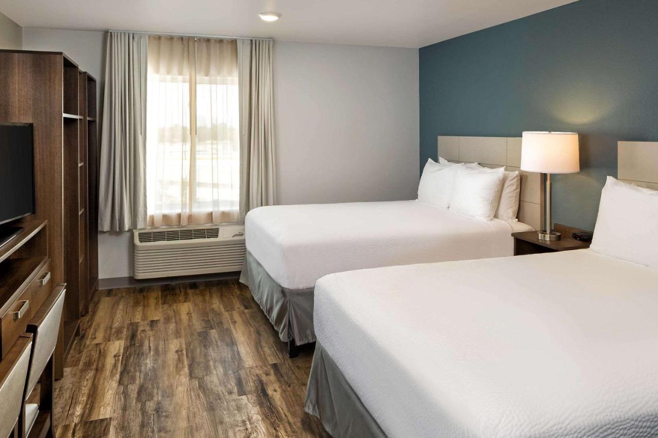 Queen Room with Two Queen Beds - Accessible/Non-Smoking