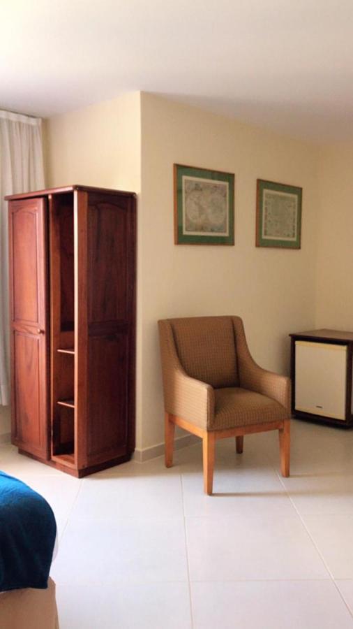 Quarto Triplo com Vista do Jardim
