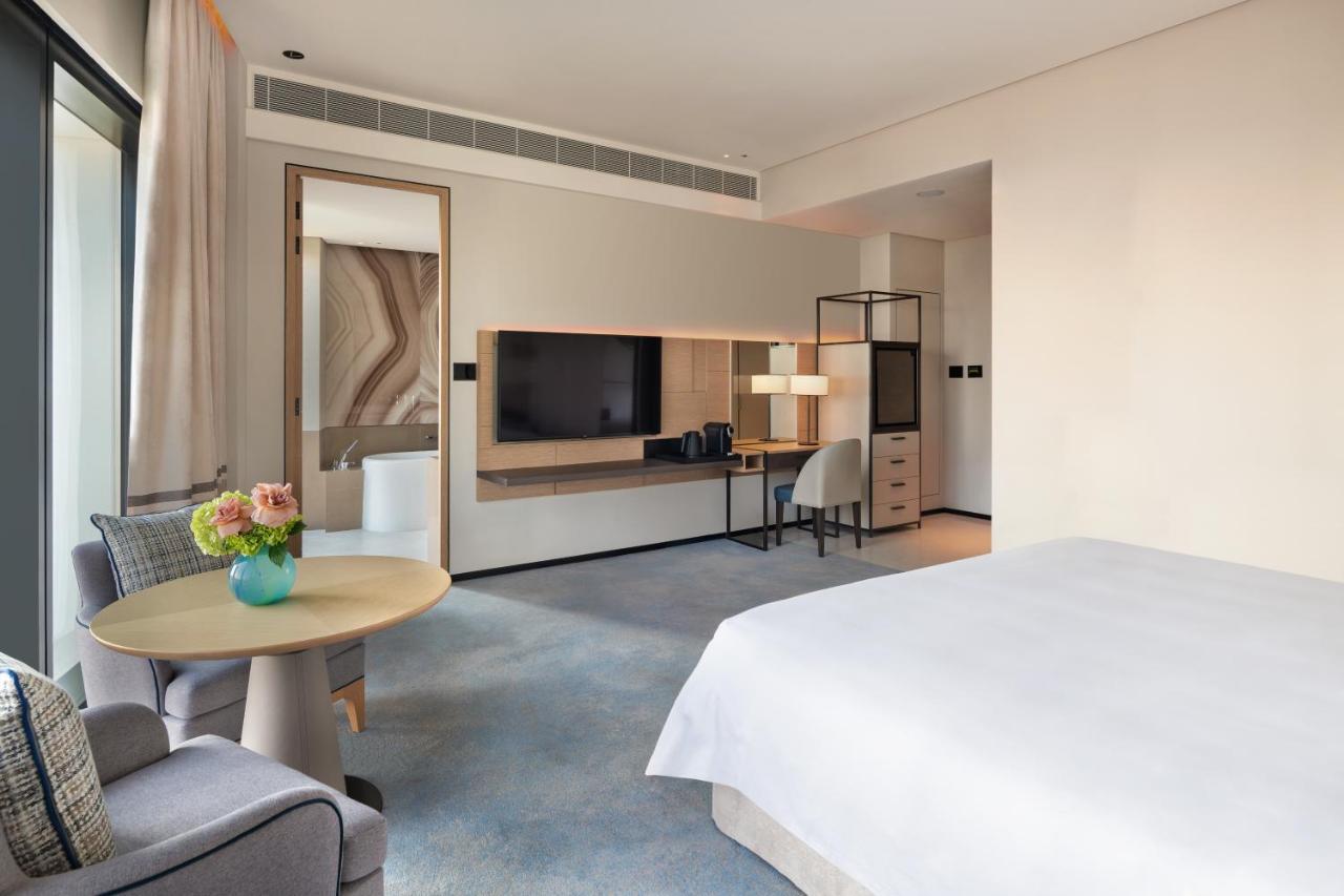 Family Marina City View Interconnecting Room