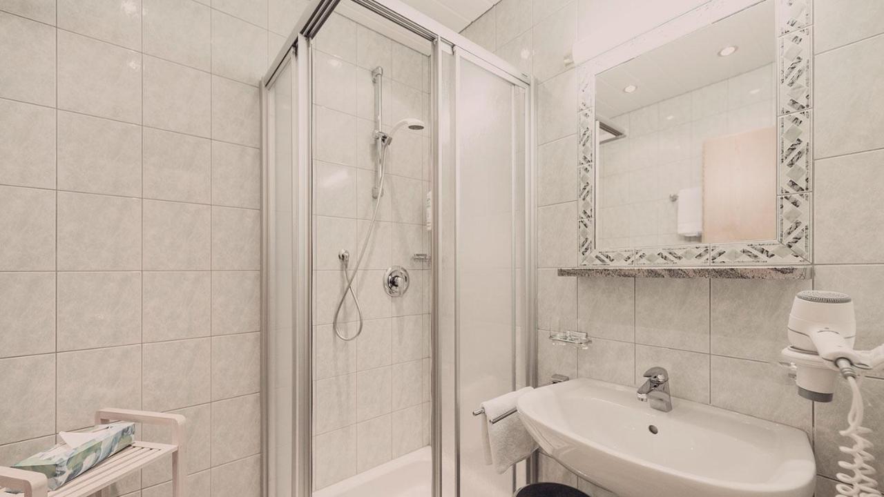Dreibettzimmer