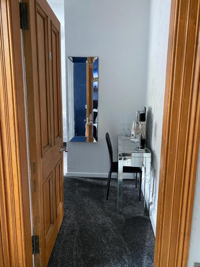 Deluxe Double Room with Shower,1102830621:JPEG
