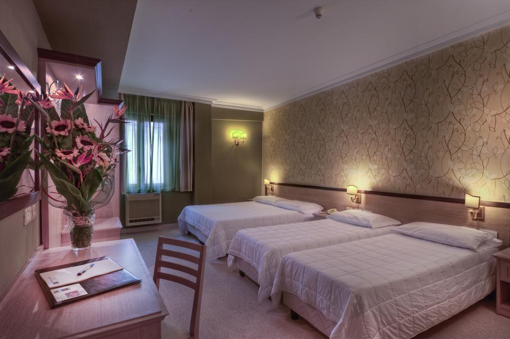 Chambre Triple avec Douche