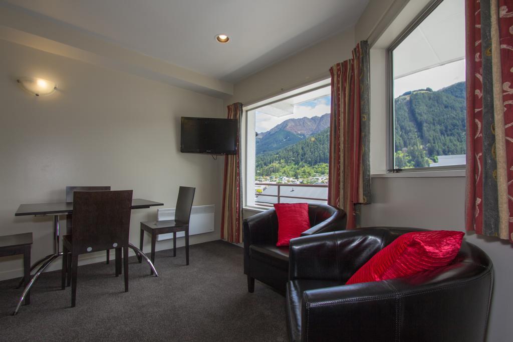 Two-Bedroom Apartment with Lake View