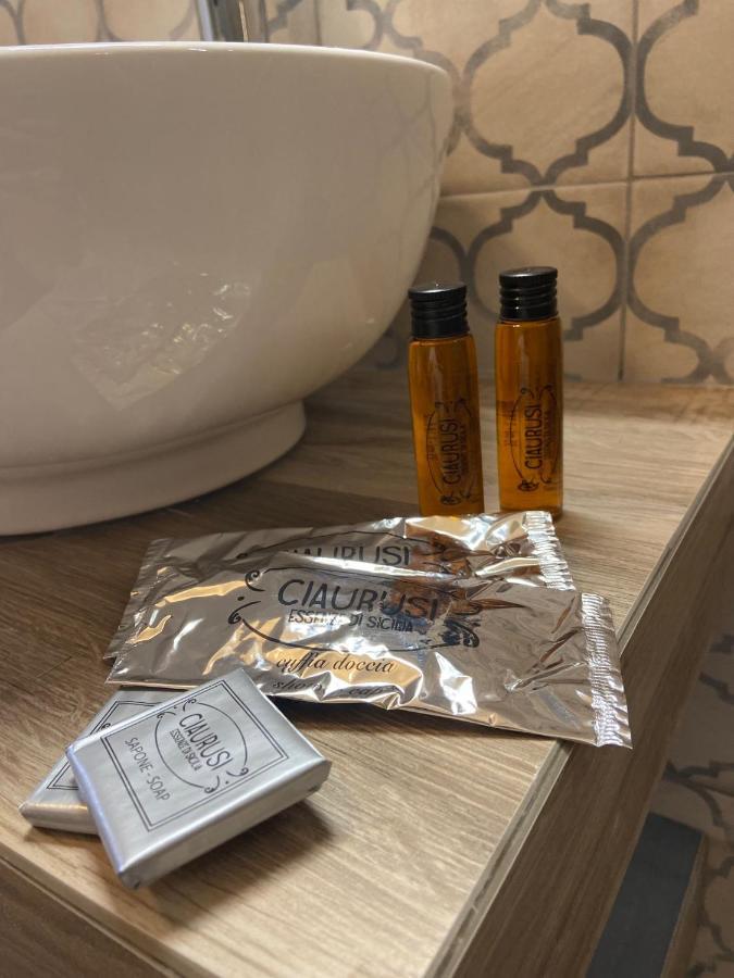 Double Room with Private Bathroom,1255654111:JPEG