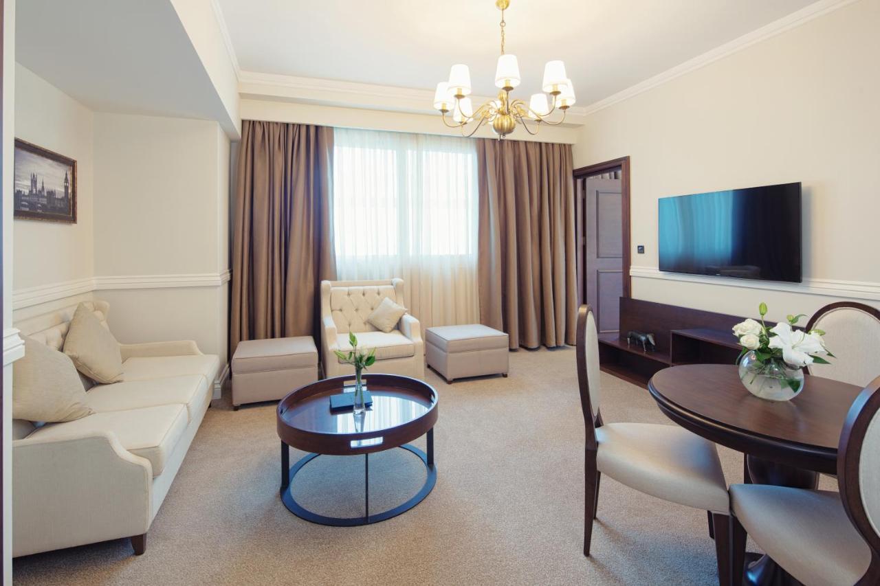 Premium Suite Executive Lounge Access Private Beach Infinity Pool Lazy River & Kids Club Access