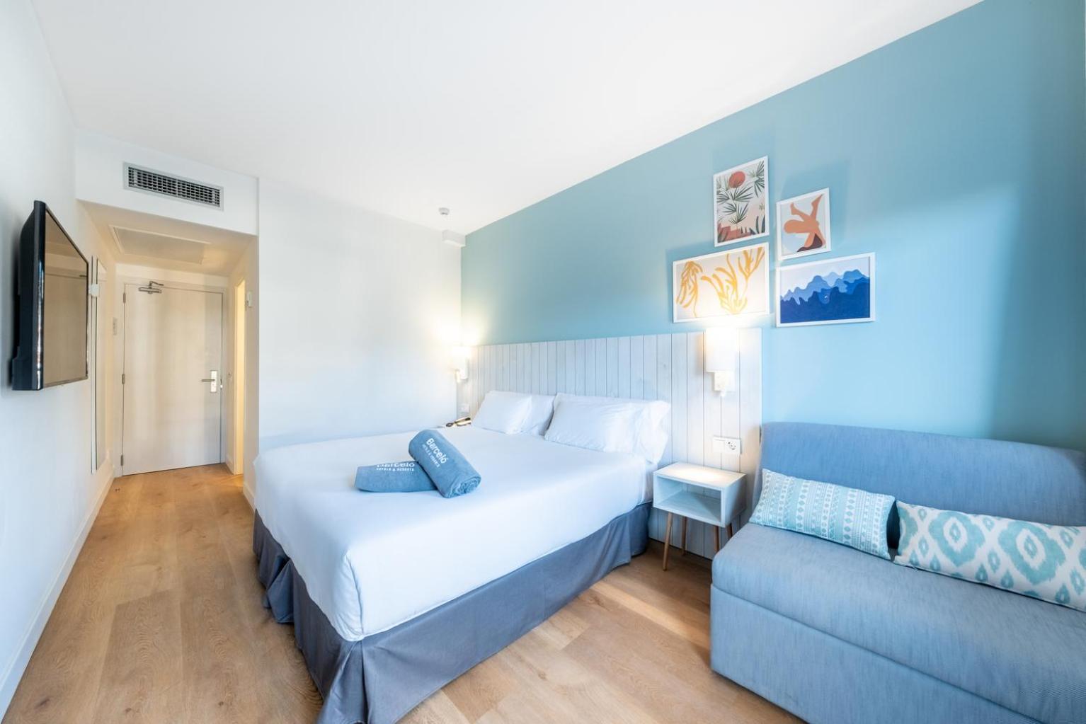 Chambre Supérieure - Vue sur Mer (2 Adultes + 1 Enfant)