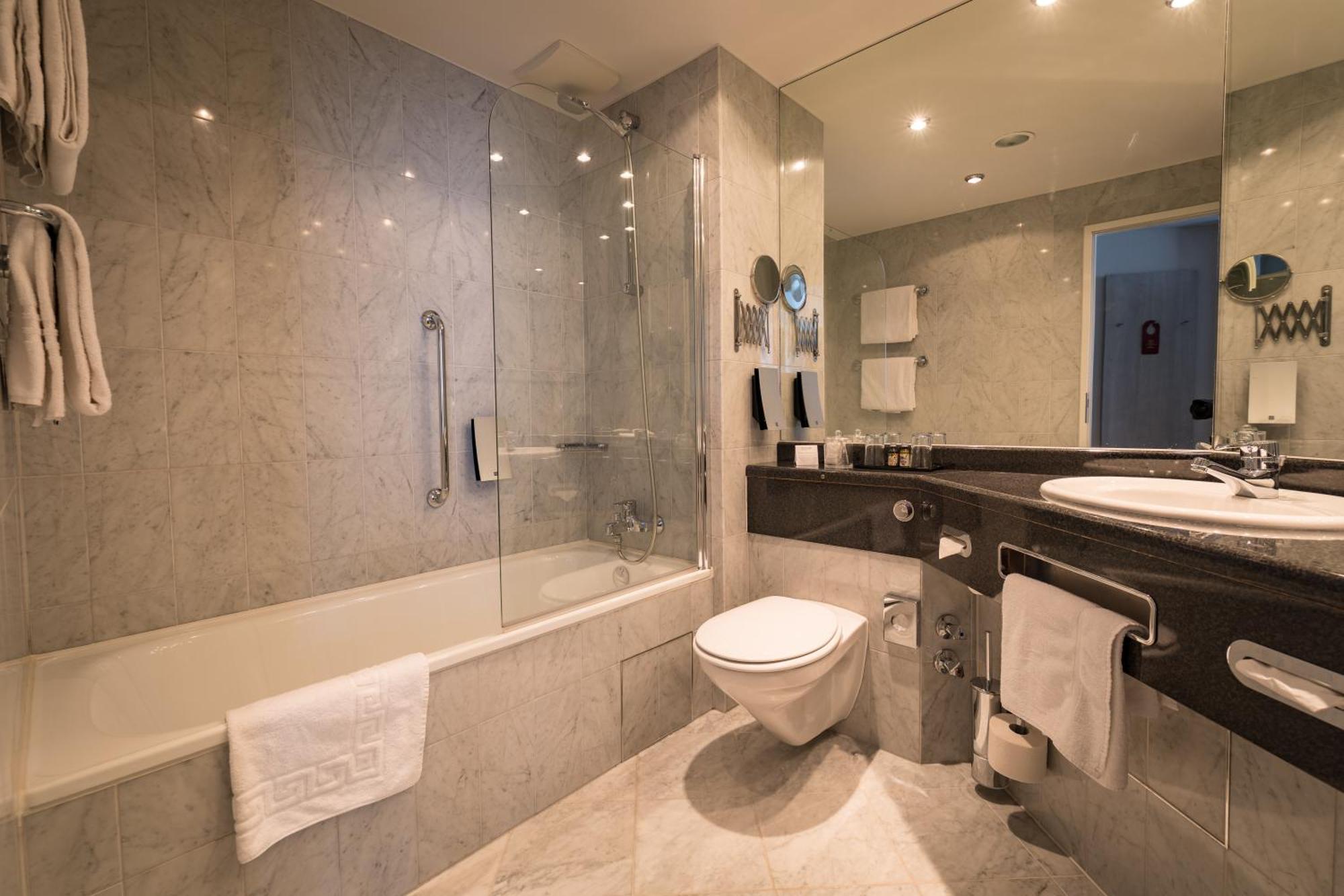 Executive King Room,1365976514:JPEG