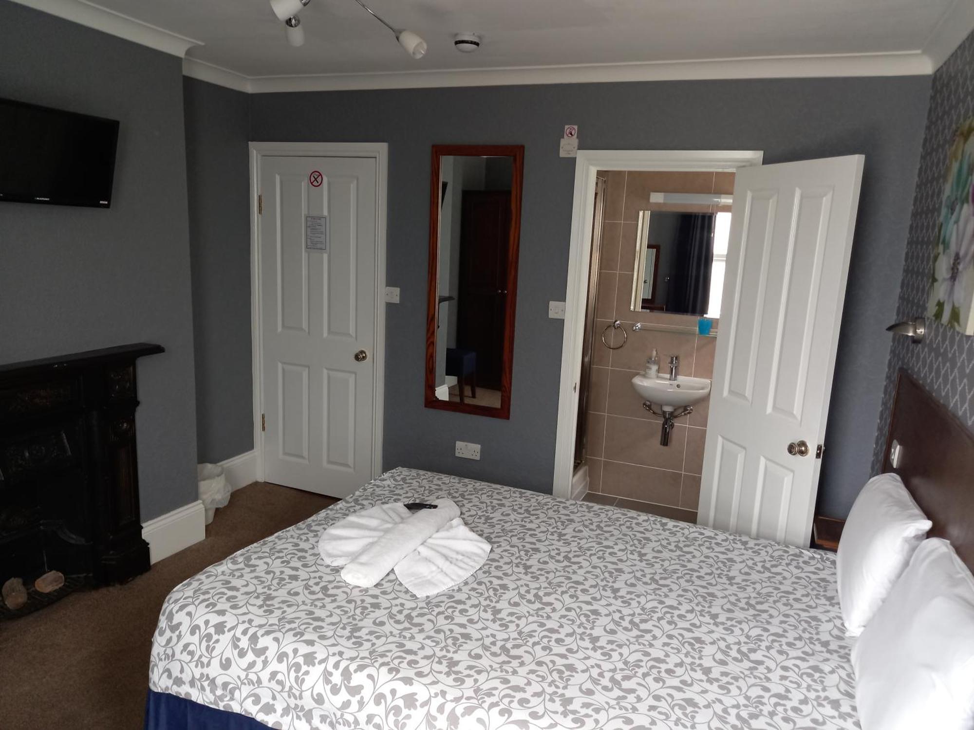 Tweepersoonskamer met Eigen Badkamer