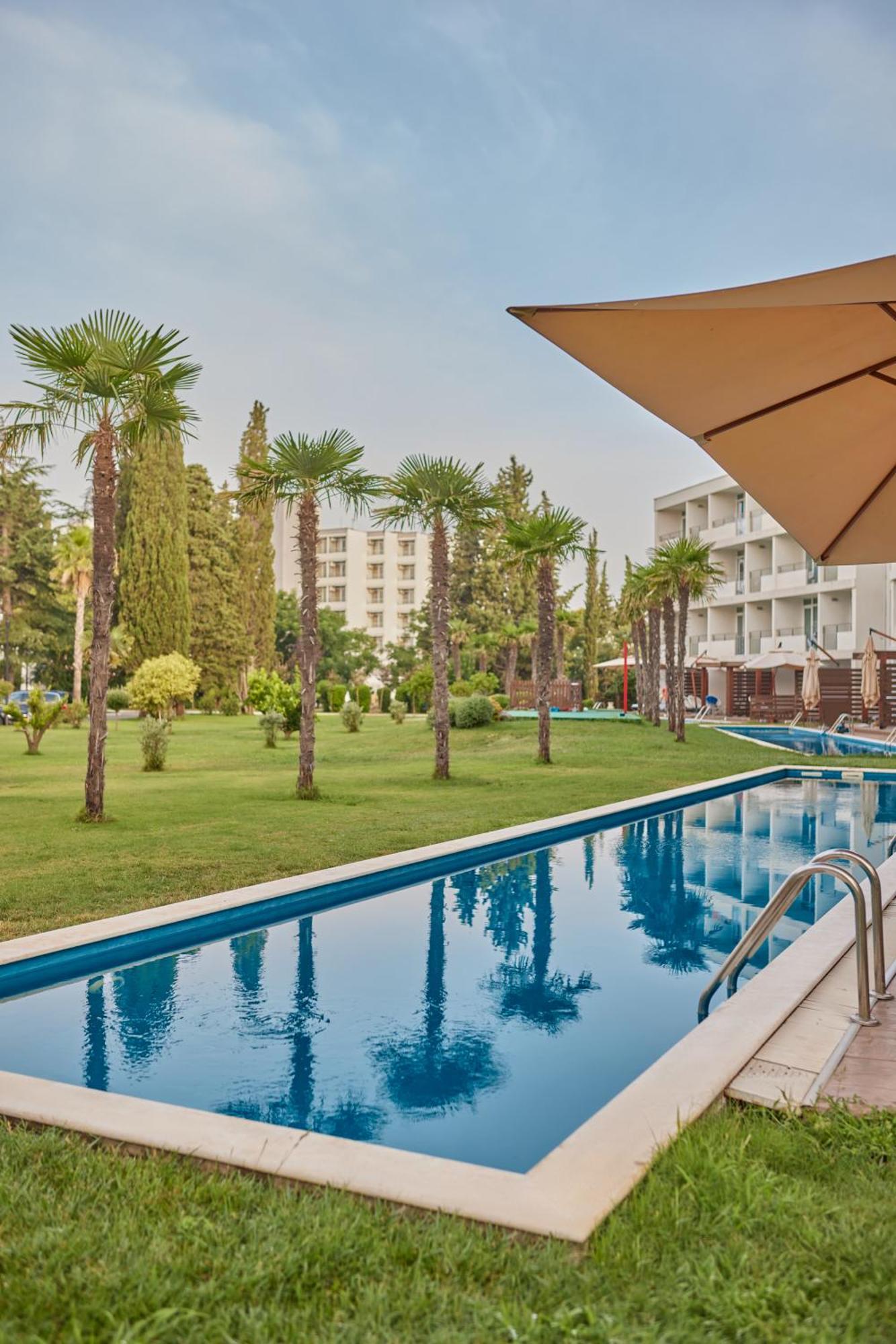 Two Bedroom Swim Up Suite