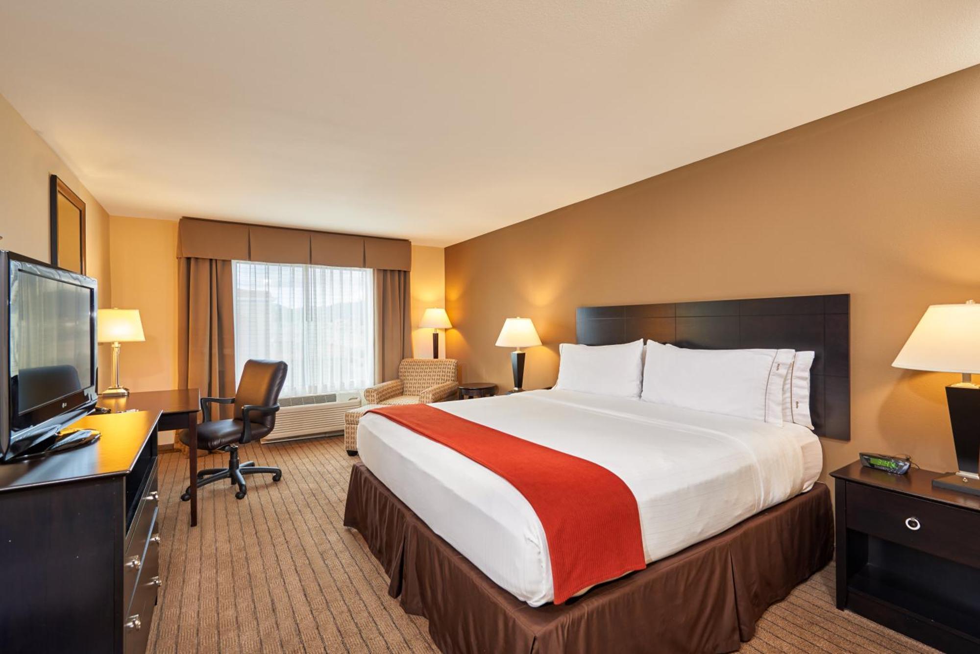 Standard King Room