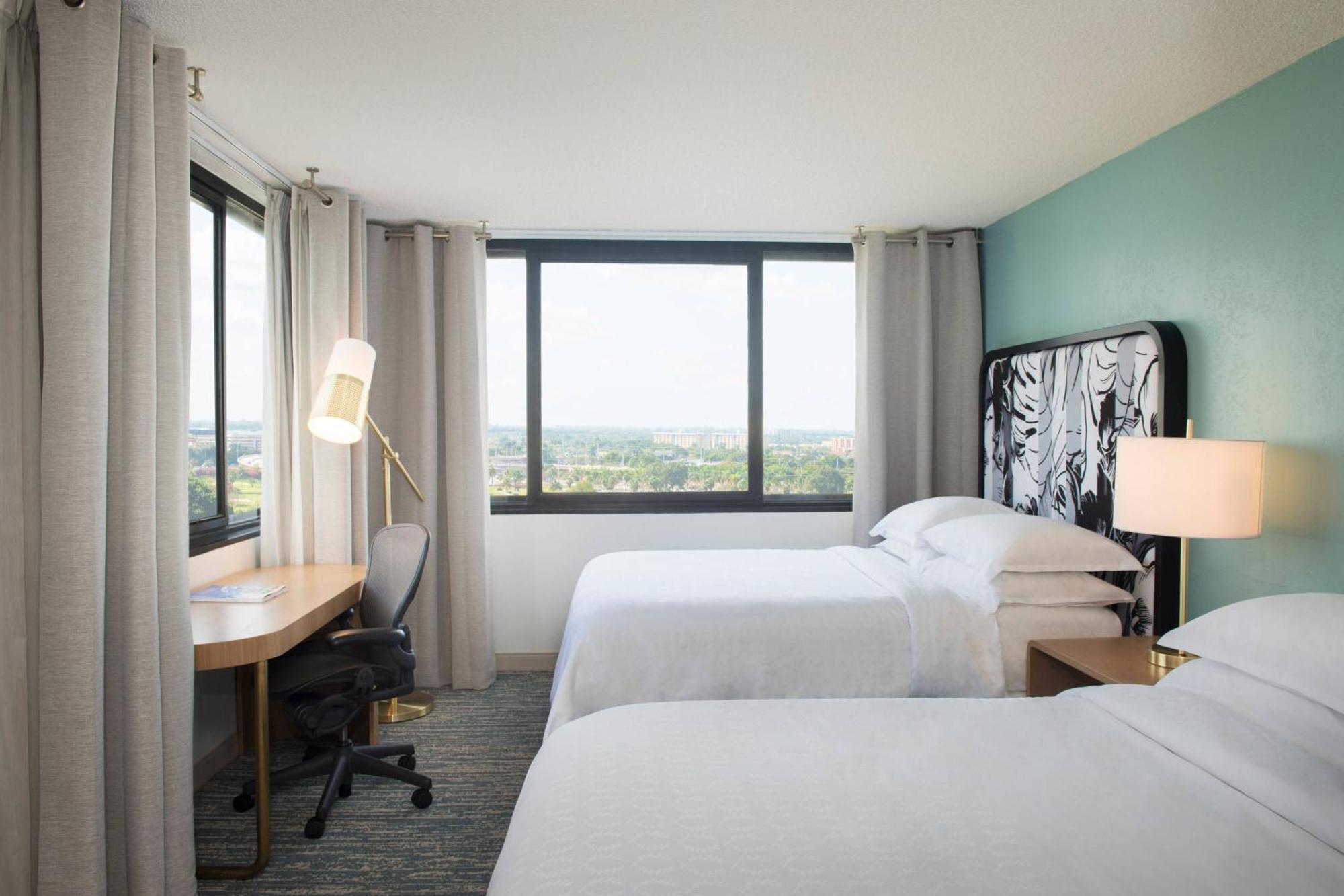 Traditional, Guest room, 2 Queen, City view