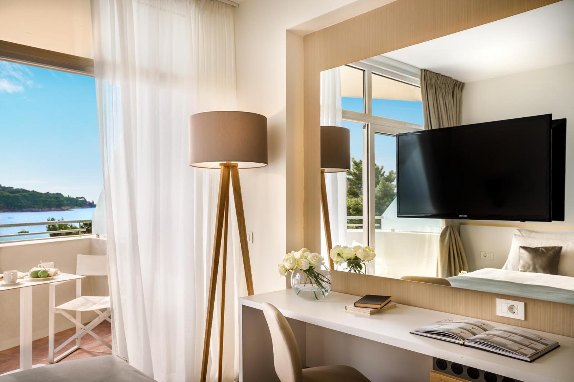 Doppelzimmer mit Meerblick und Balkon