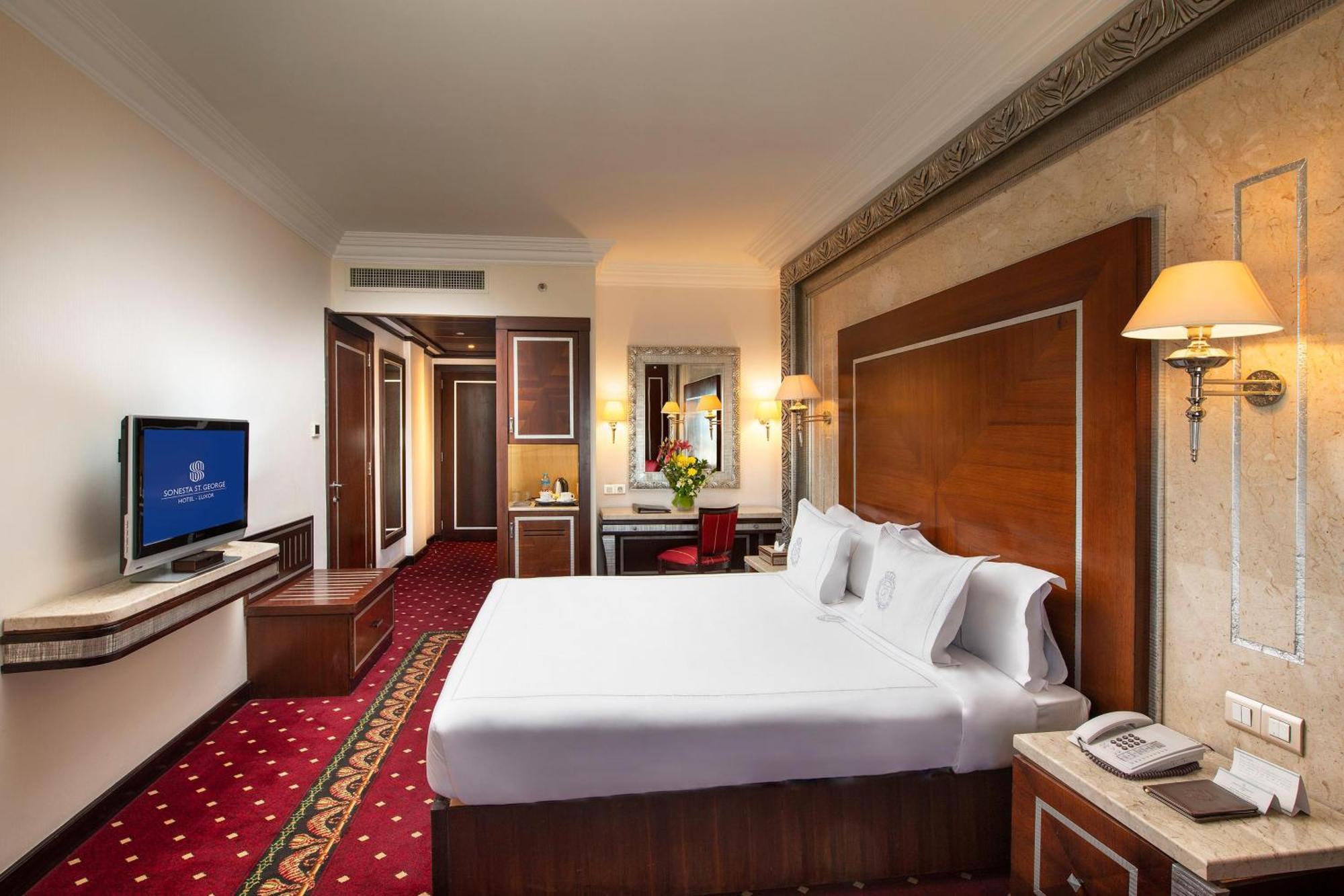 Royal Club Direct Front Nile View Double or Twin Room