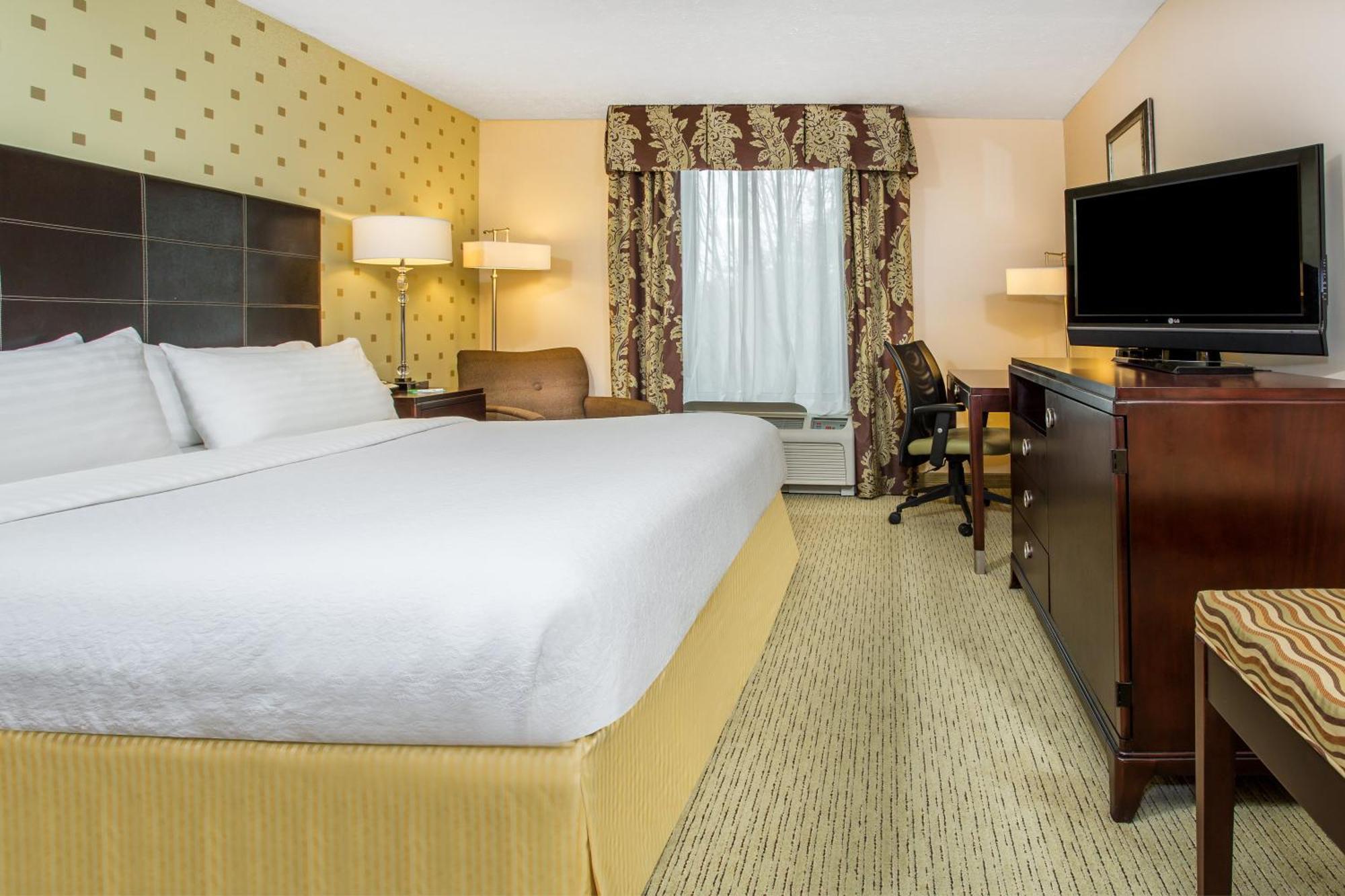King Room - Hearing Accessible