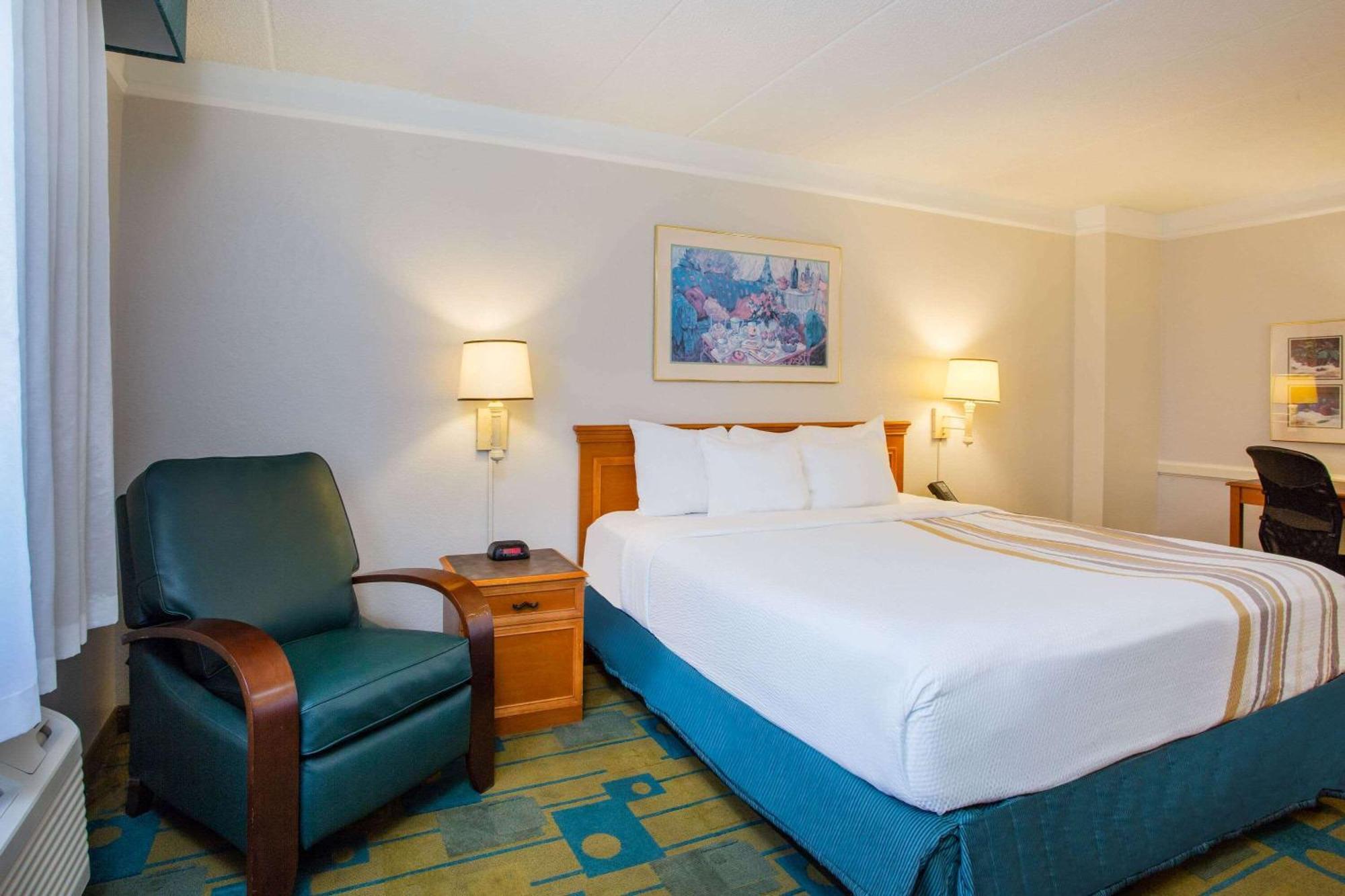 Deluxe King Room,1281986752:JPEG