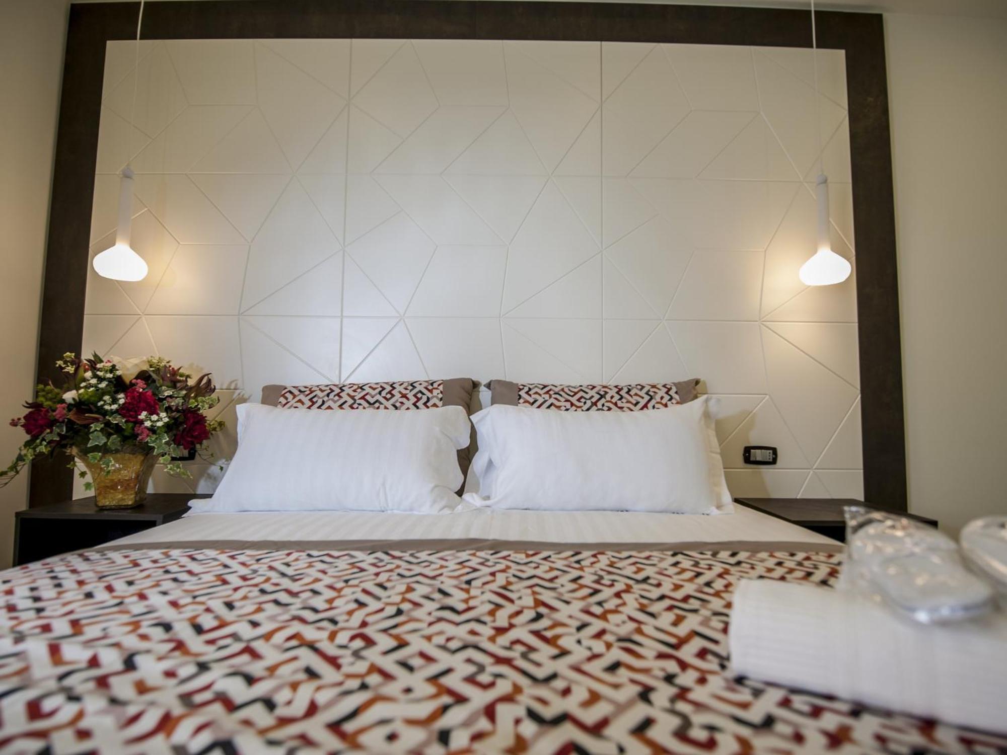 Superior Double Room with Balcony,1287222820:JPEG