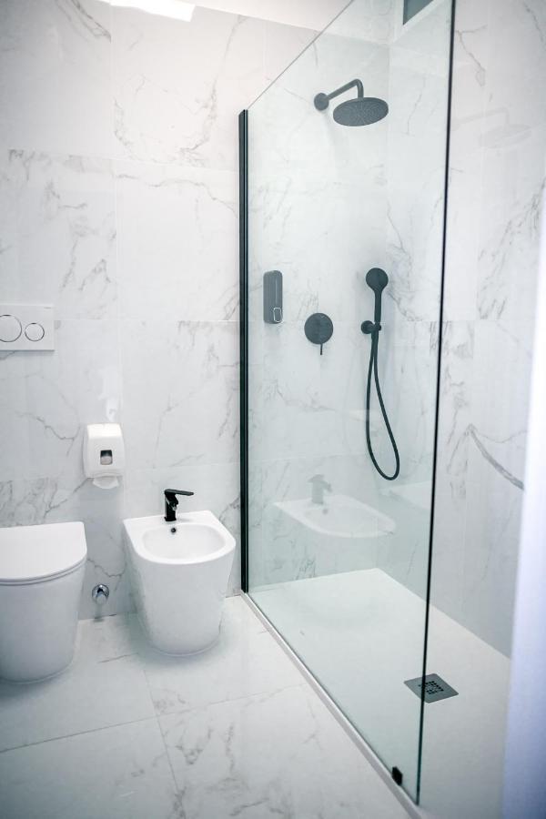 Camera Matrimoniale con Bagno Privato