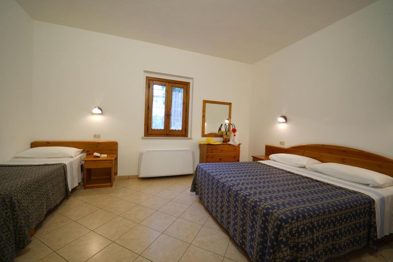 One-Bedroom Apartment,1580658665:JPEG