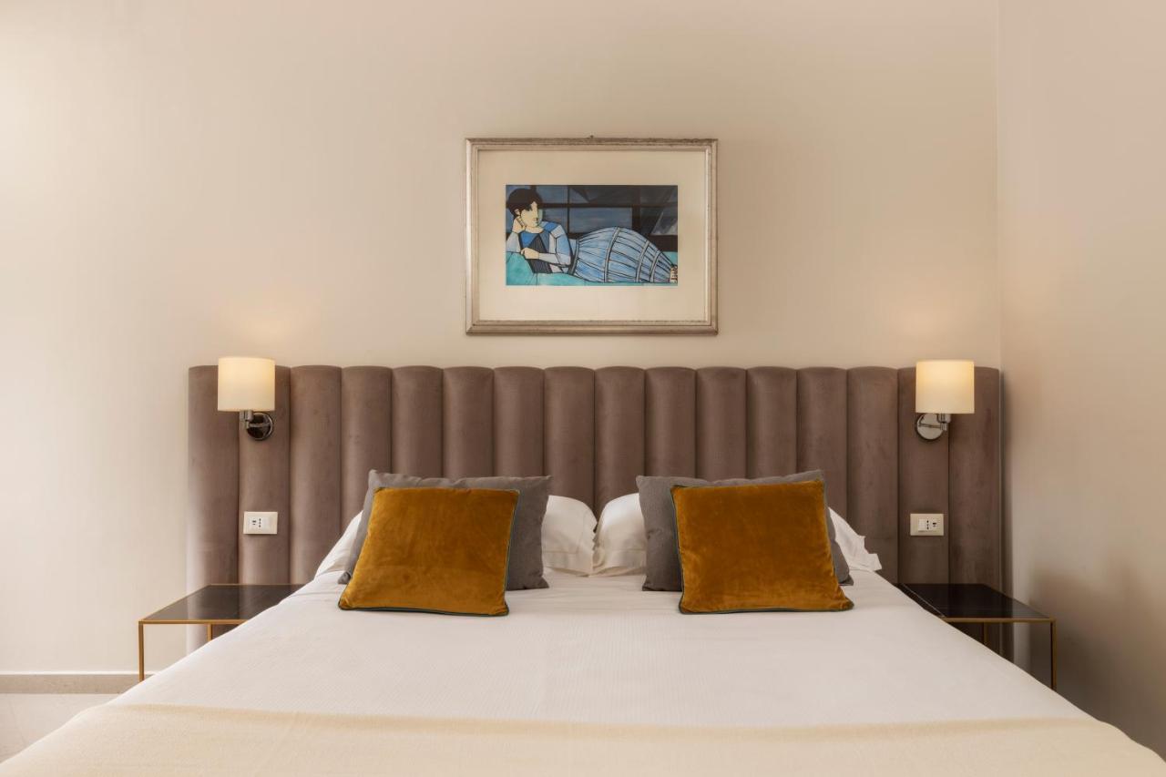 Standard Double or Twin Room with City View,1333584215:JPEG