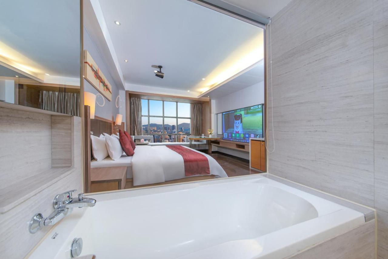 Executive King Room - Non-Smoking