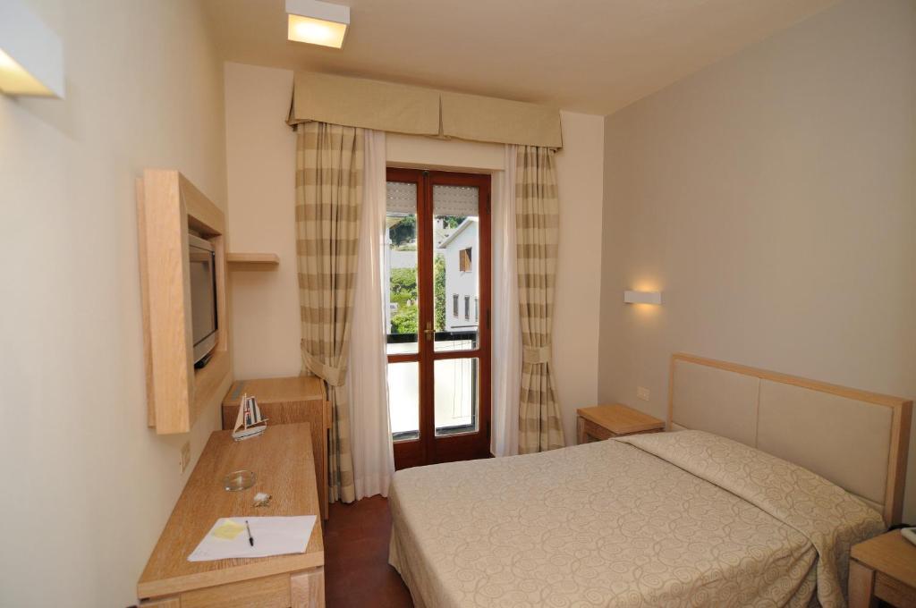 Single Room without Sea View,13899578:JPEG