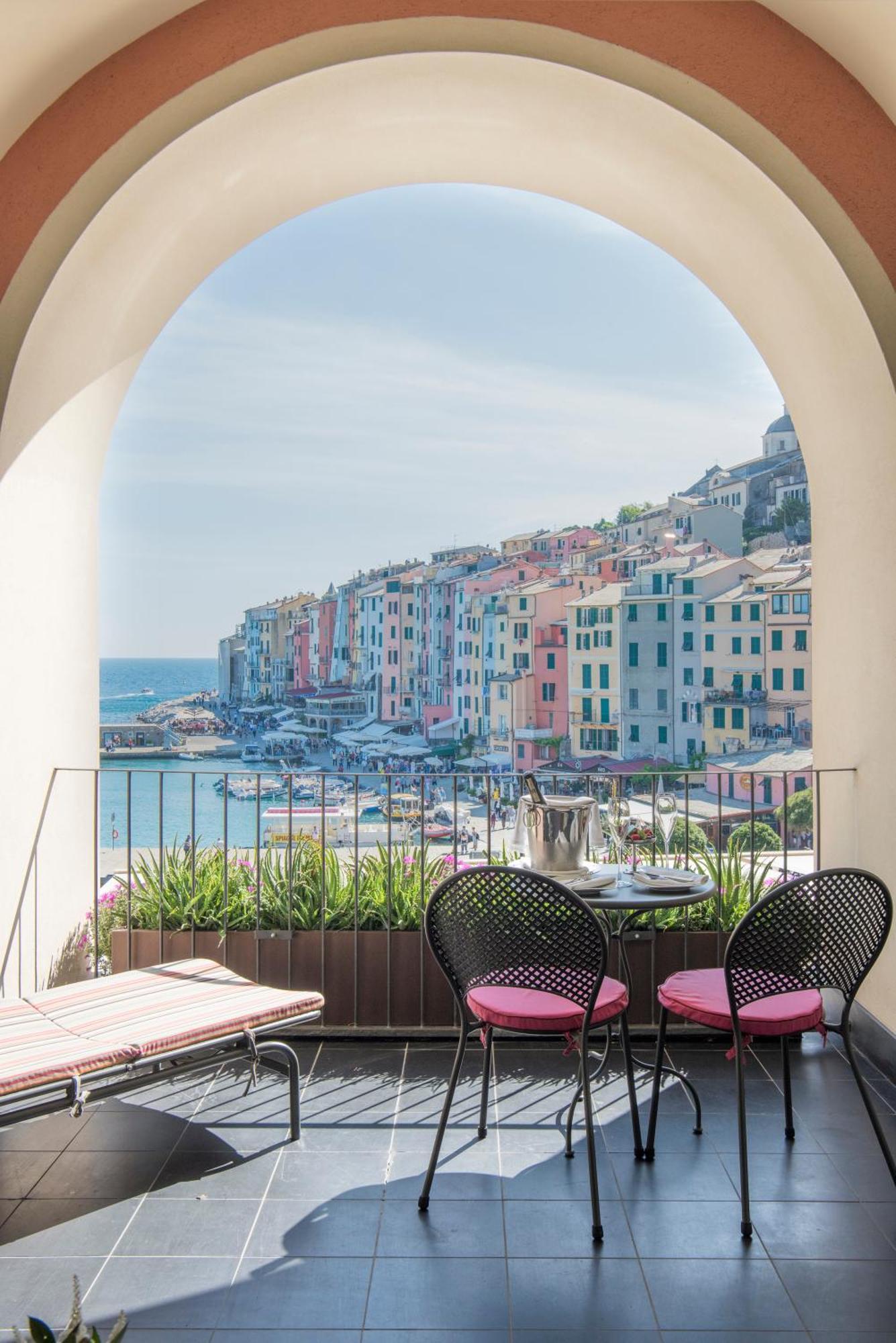 Suite Junior con terraza y vistas al mar