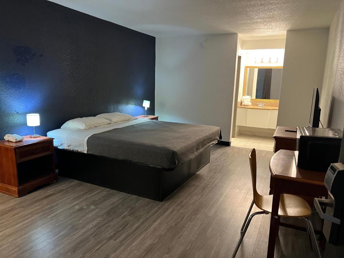 King Room - Non-Smoking,1705897838:JPEG