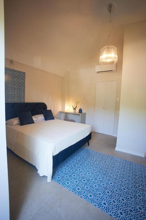 King Suite Spa Bath