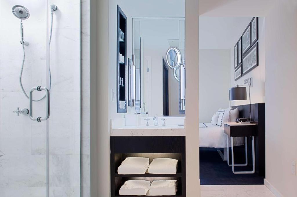 Chambre Double Signature