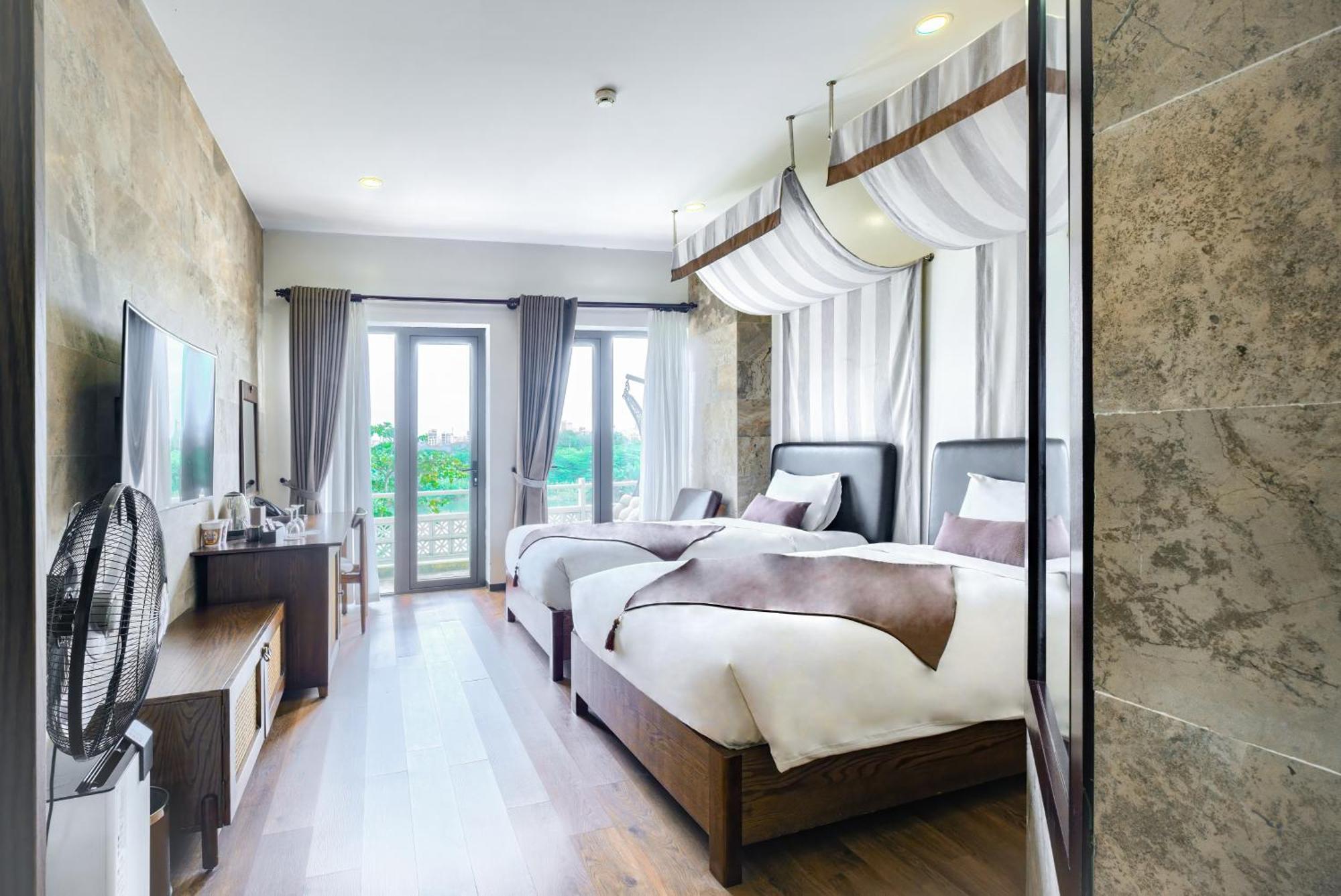 Deluxe Twin Room with River View - Onsen Included