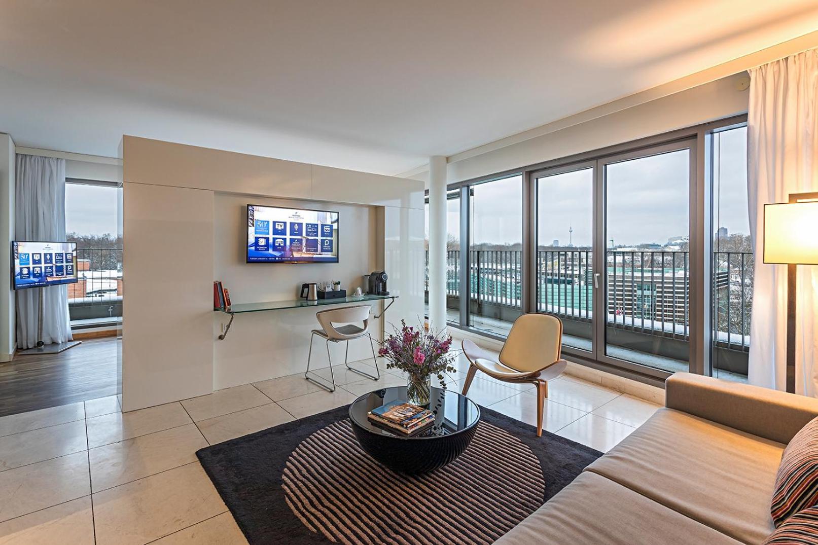 Panoramic Suite,1499183368:JPEG