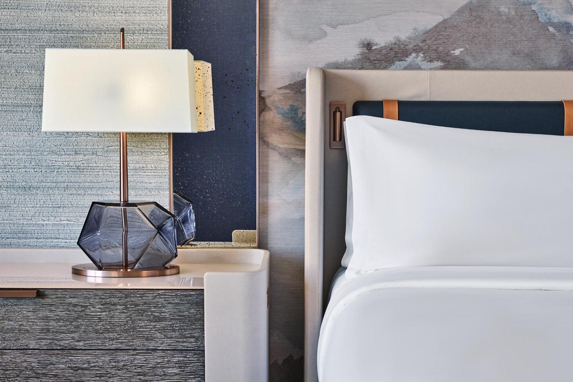 Deluxe King Room,1516976260:JPEG