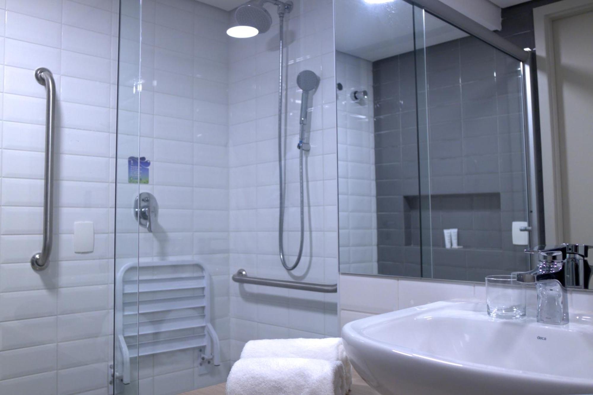 Deluxe King Room,1532491174:JPEG