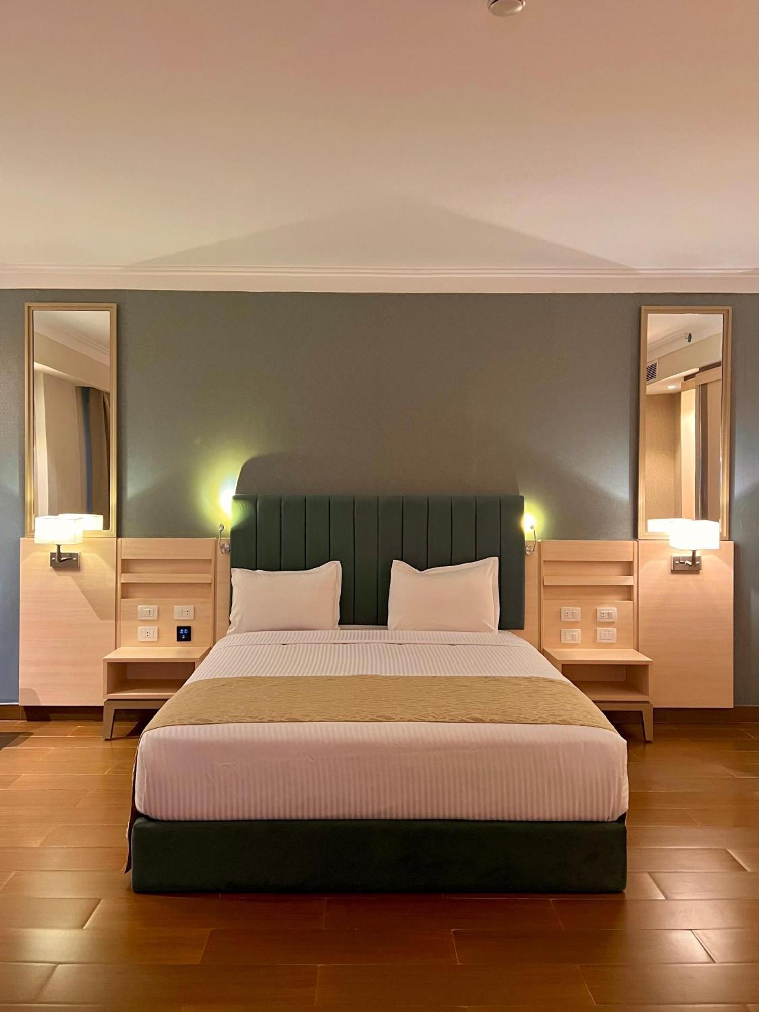 Chambre Supérieure dans Bâtiment Principal - Vue Mer