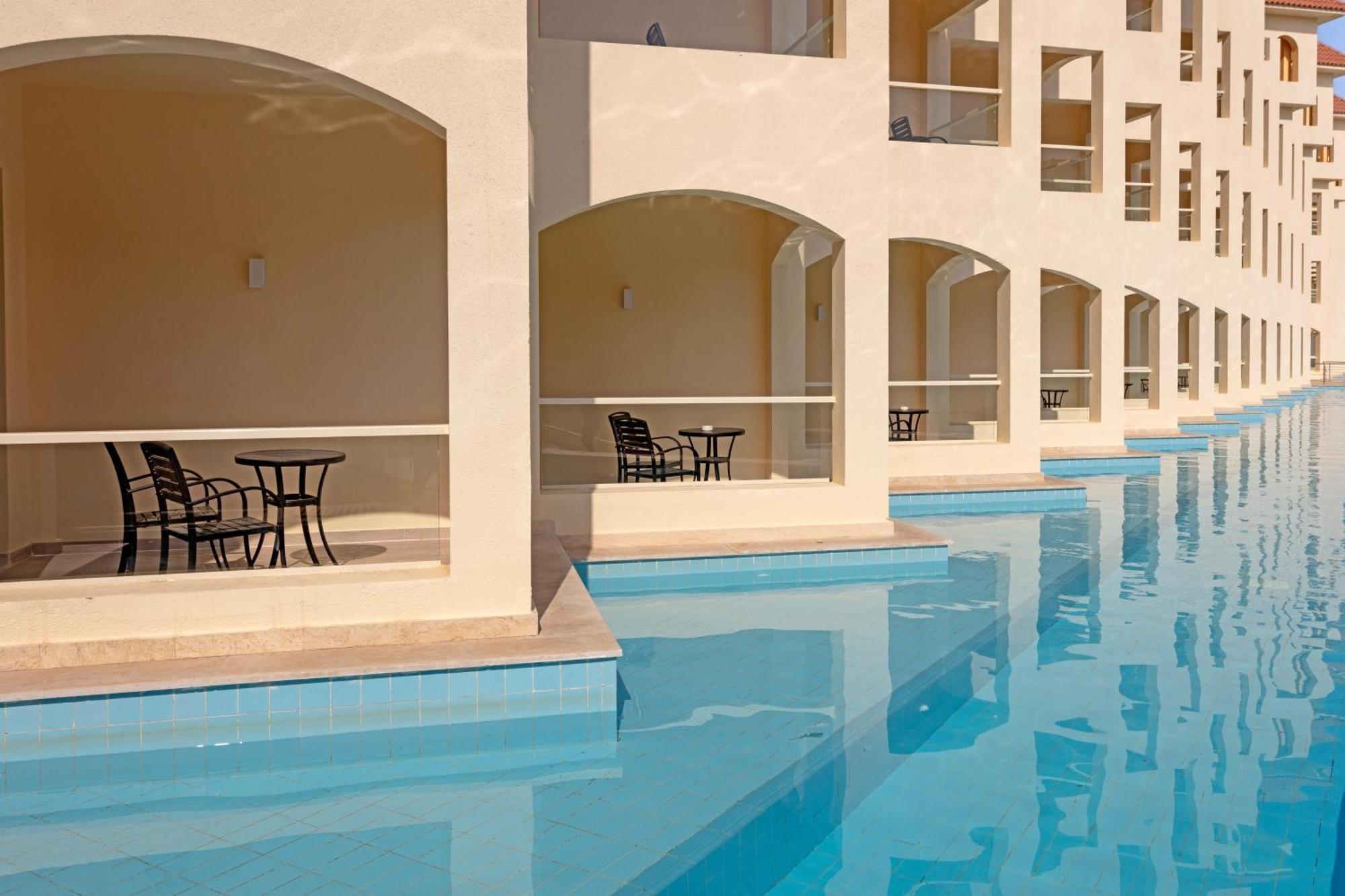 Chambre Supérieure avec Piscine dans Bâtiment Principal