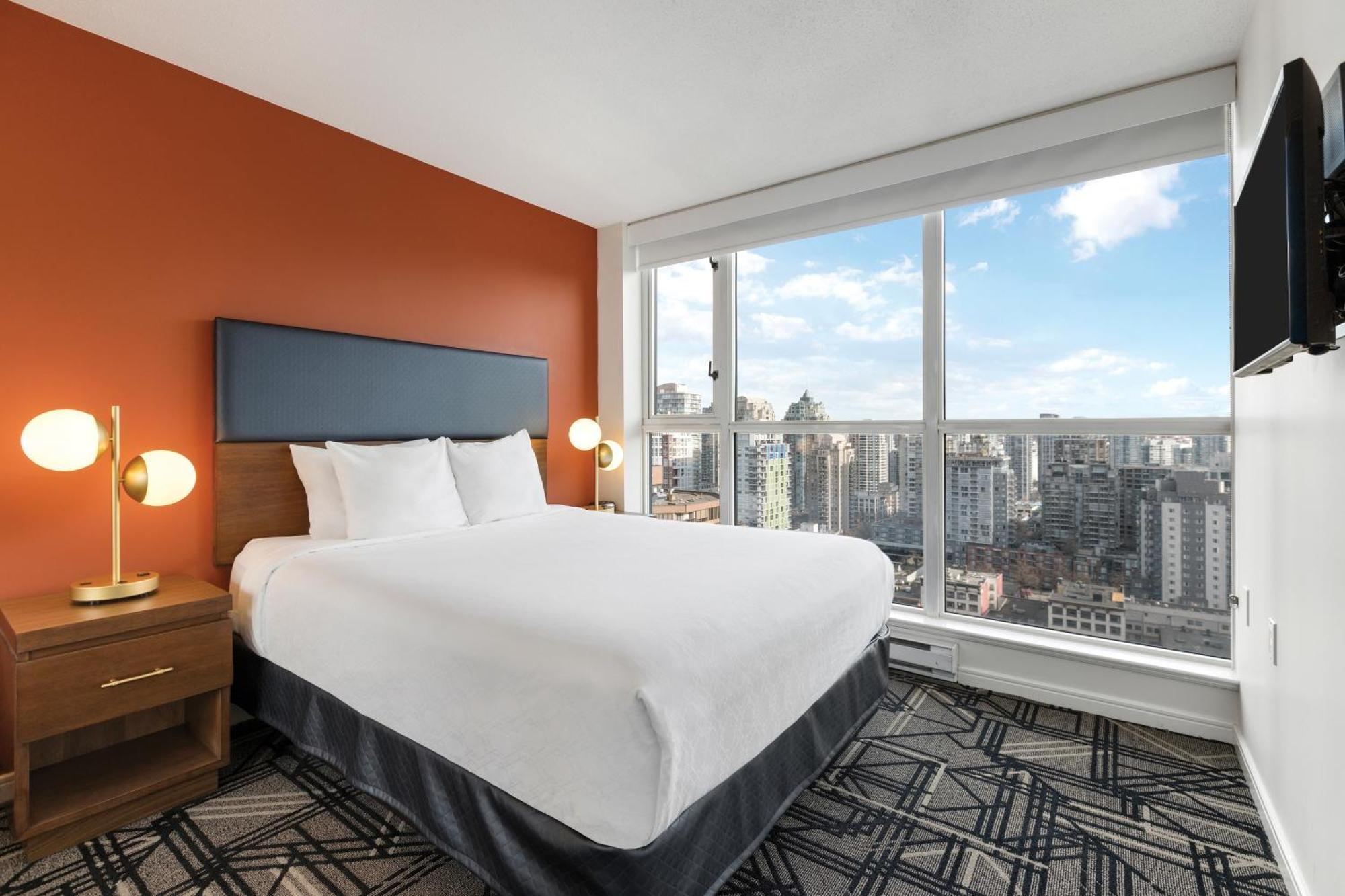One-Bedroom Suite