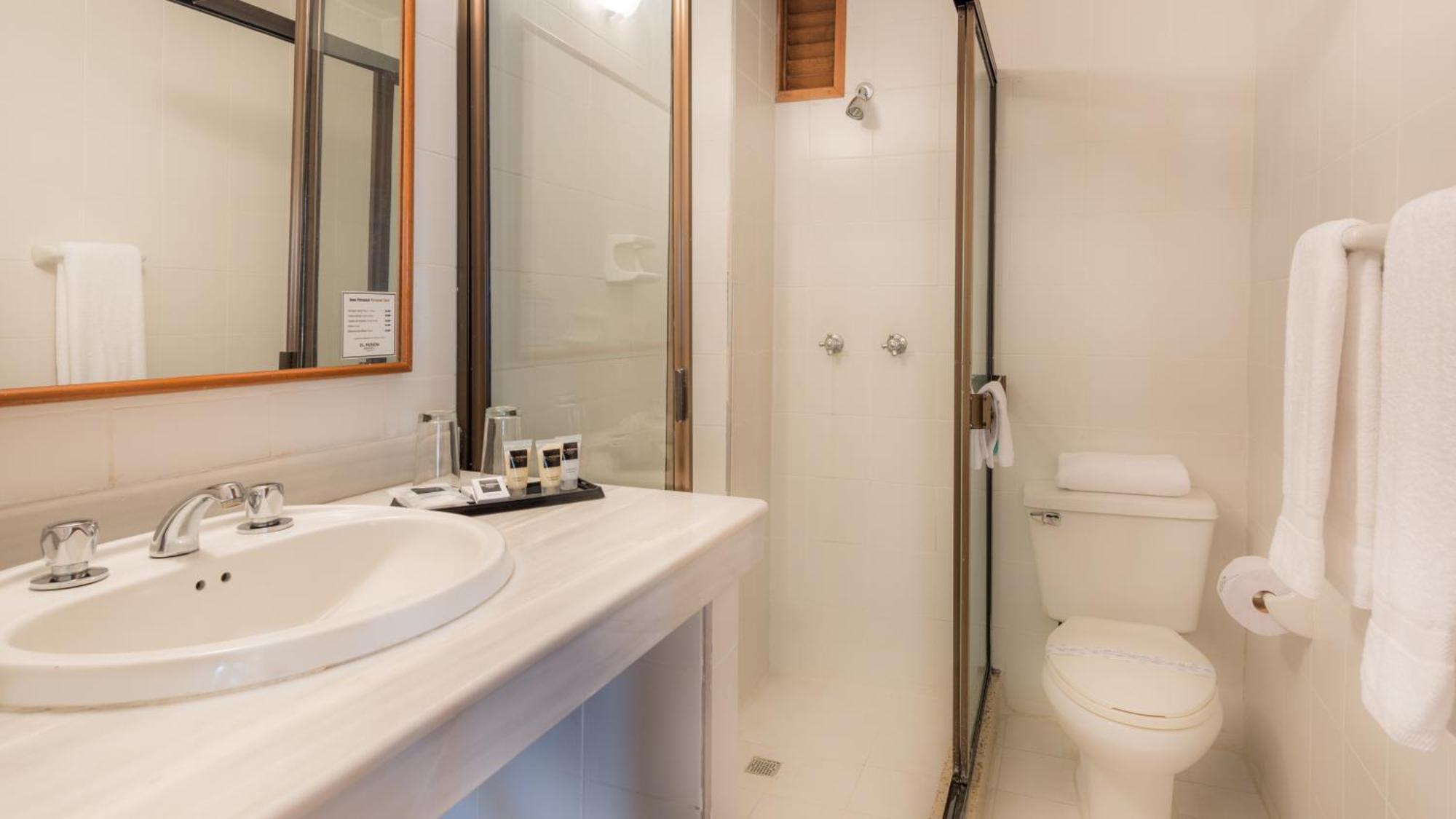 Standard Double Room with Two Double Beds,1547913895:JPEG