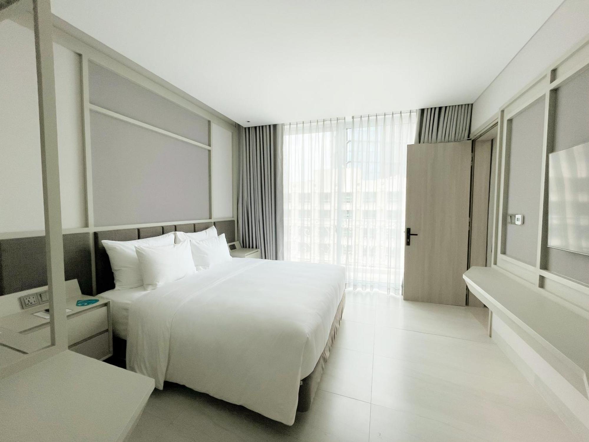 Penthouse Two-Bedroom - Complimentary Daily Afternoon Tea & Welcome Minibar