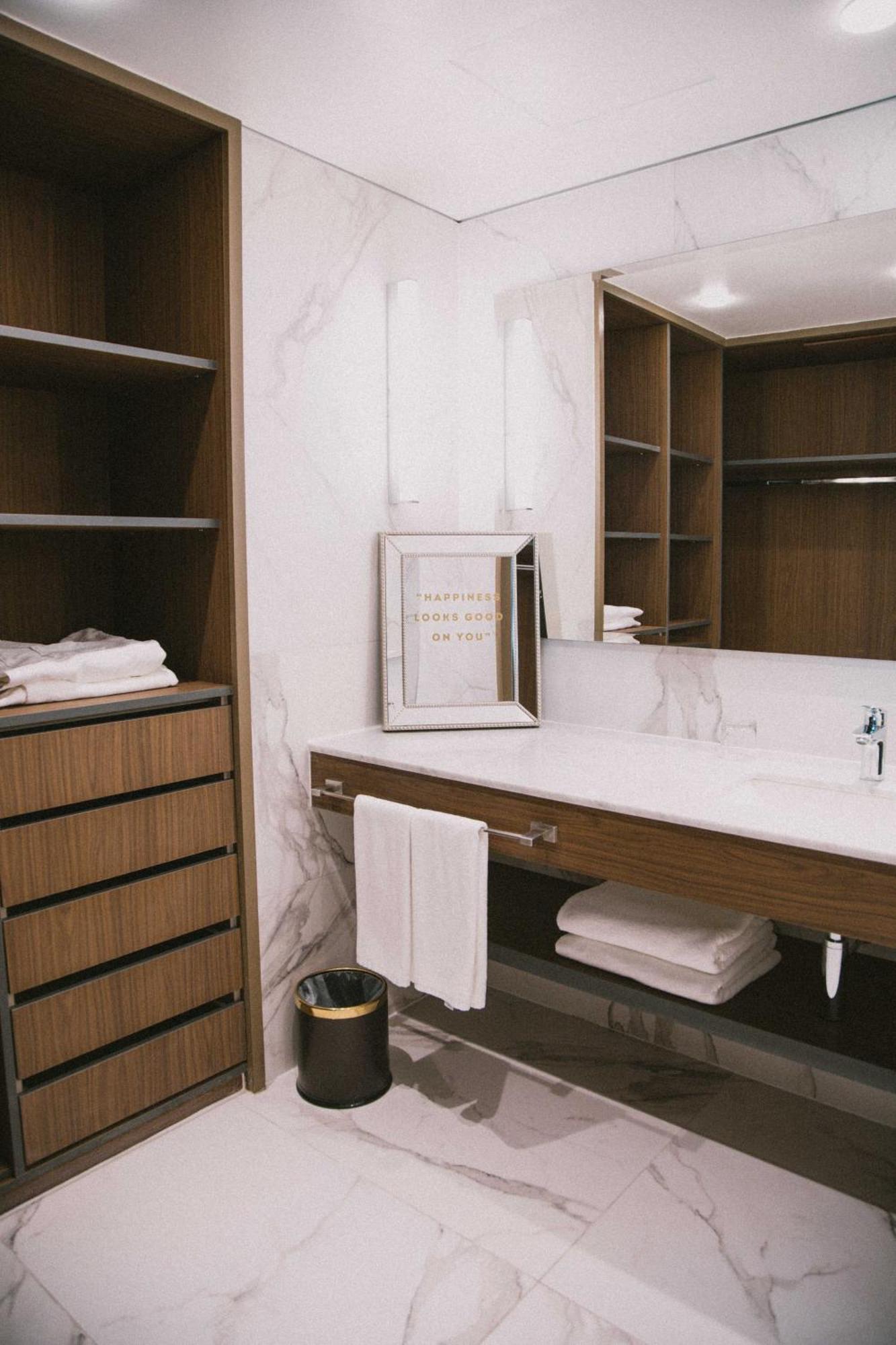 Junior Suite Mountain View