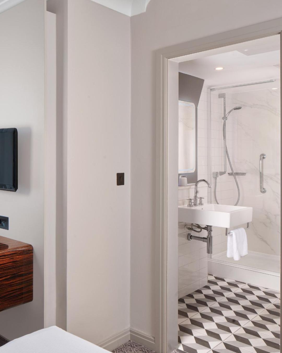 Classic Single Room