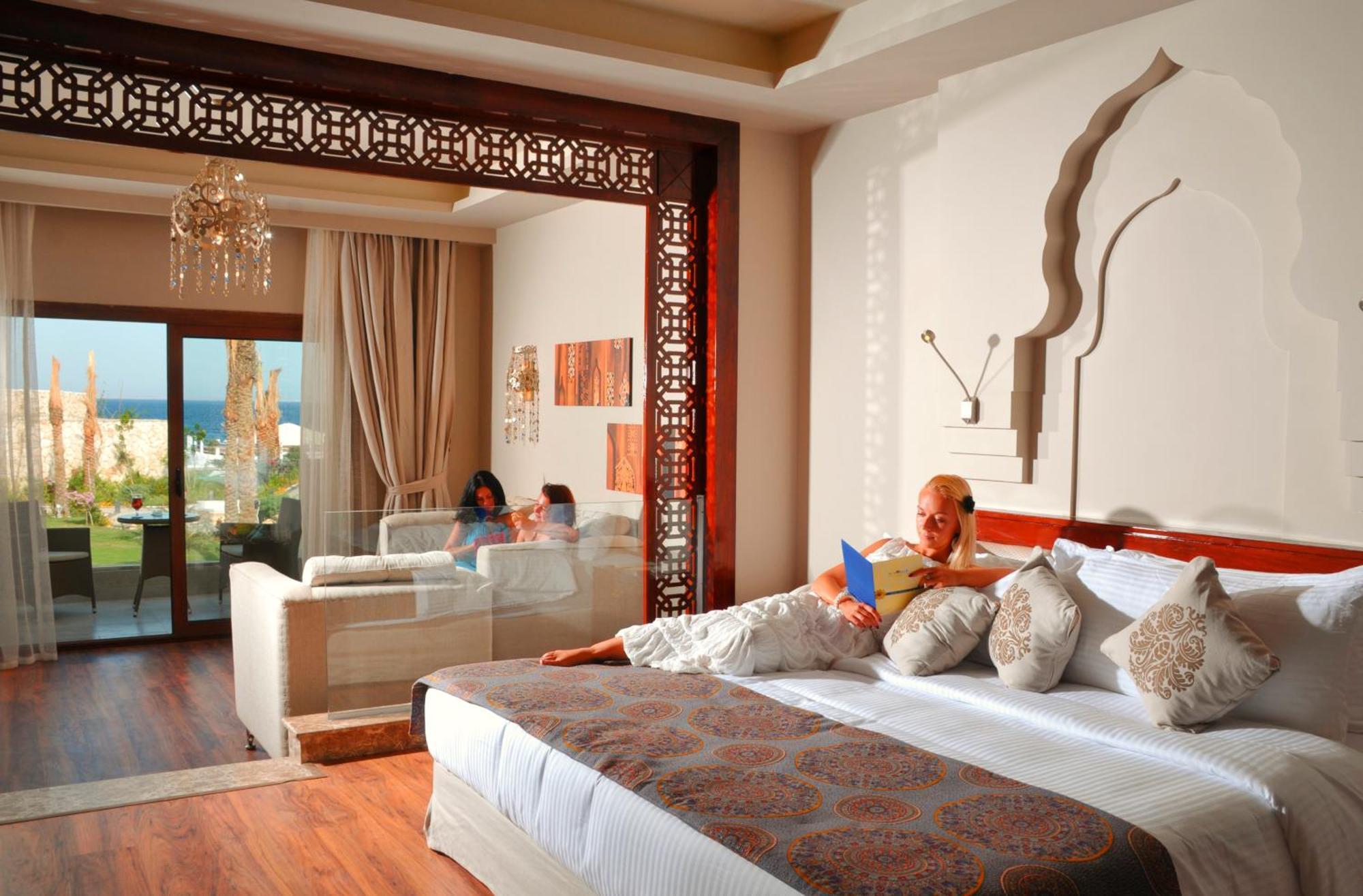 Executive Suite with Sea View- Posh Club,49873422:JPEG