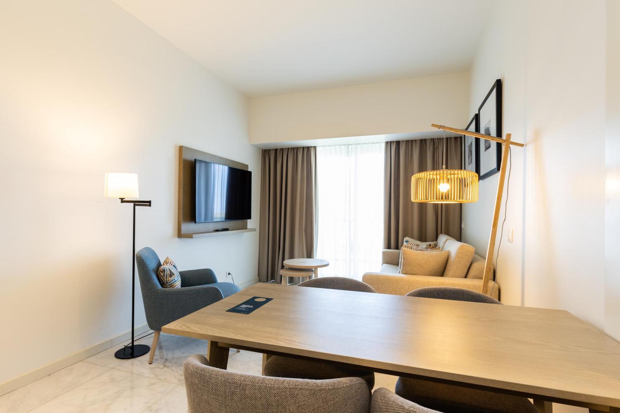 One-Bedroom Suite