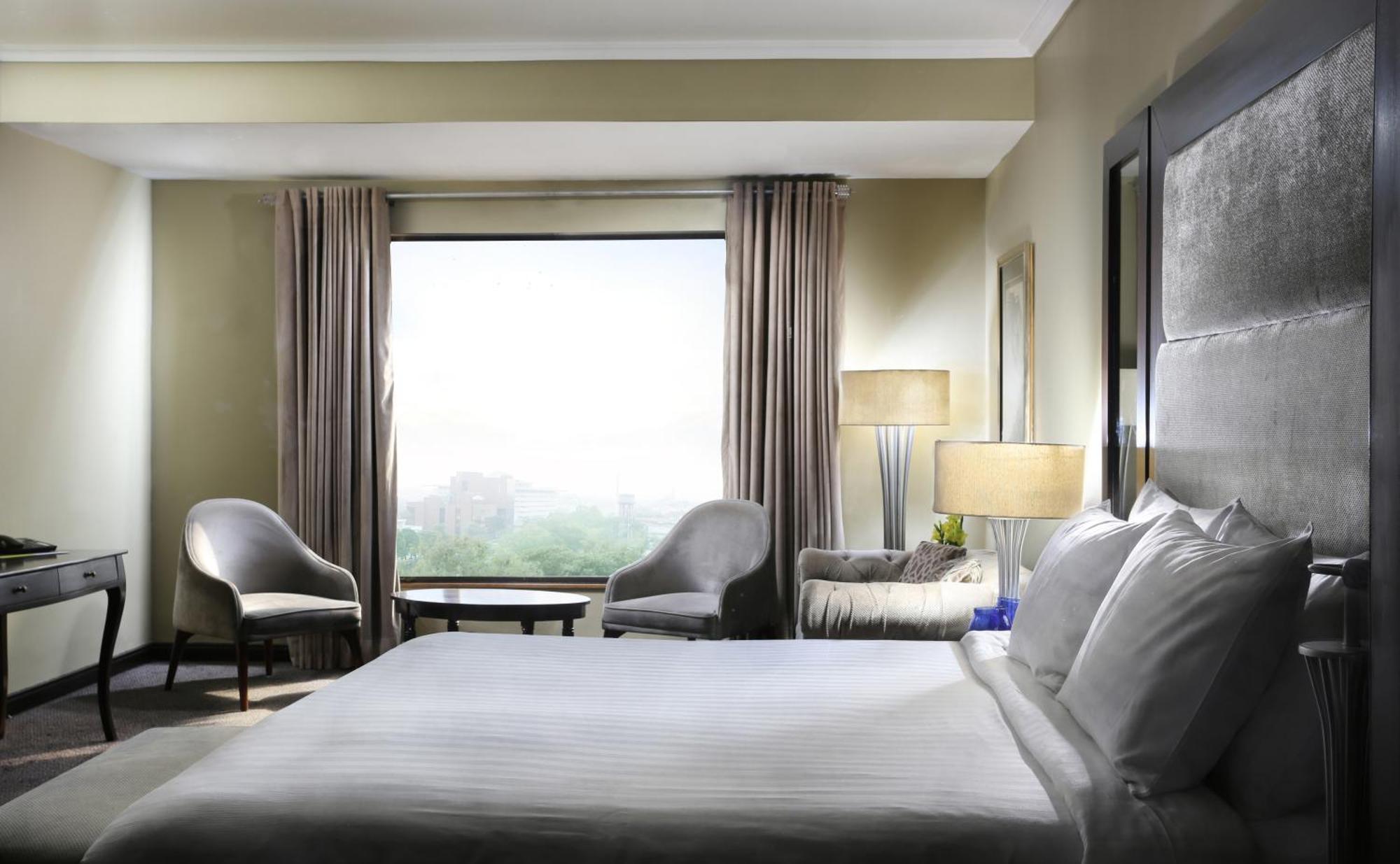 Executive Executive lounge access Guest room City view