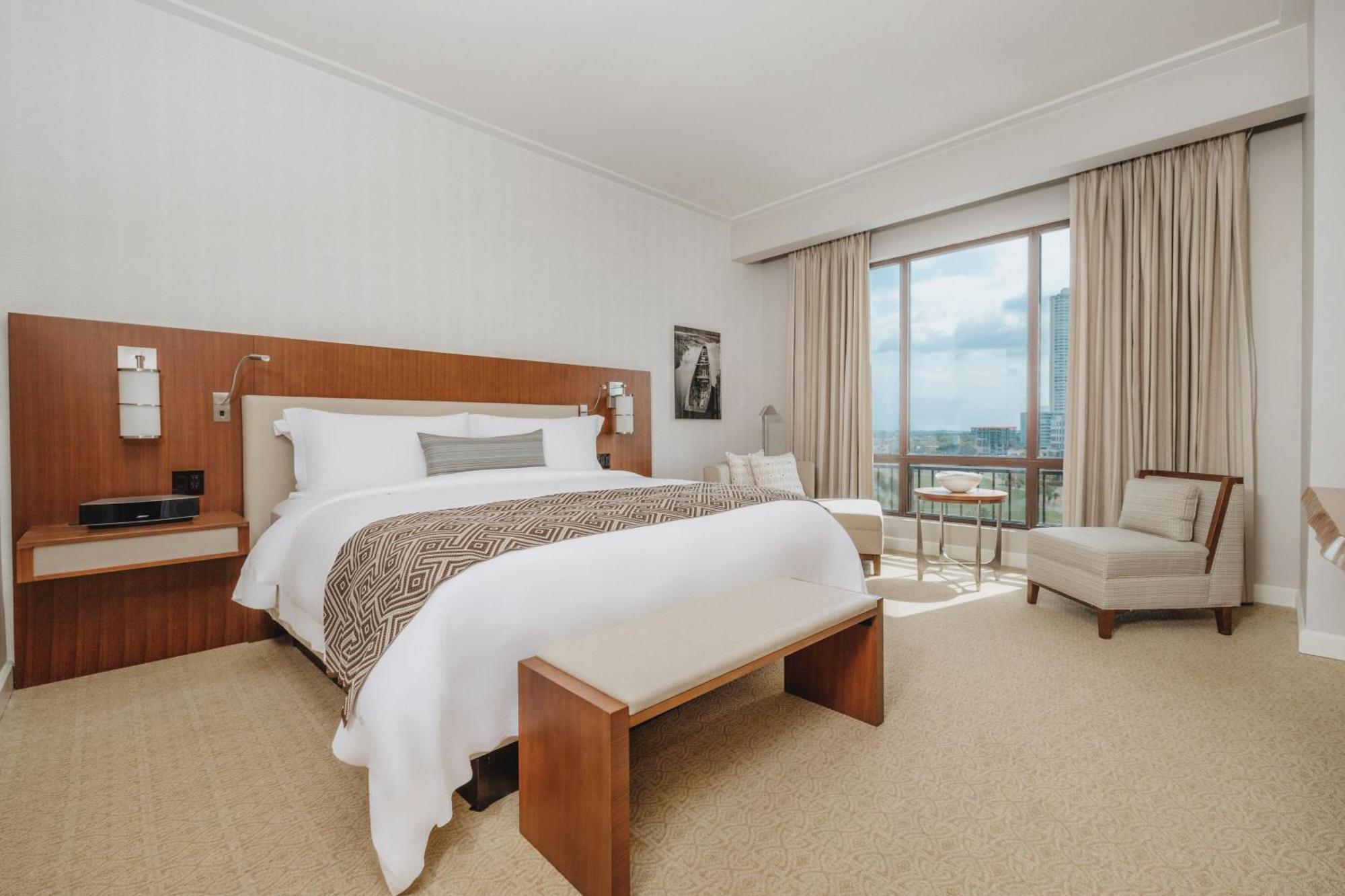 One-Bedroom Master Suite Golf View Terrace
