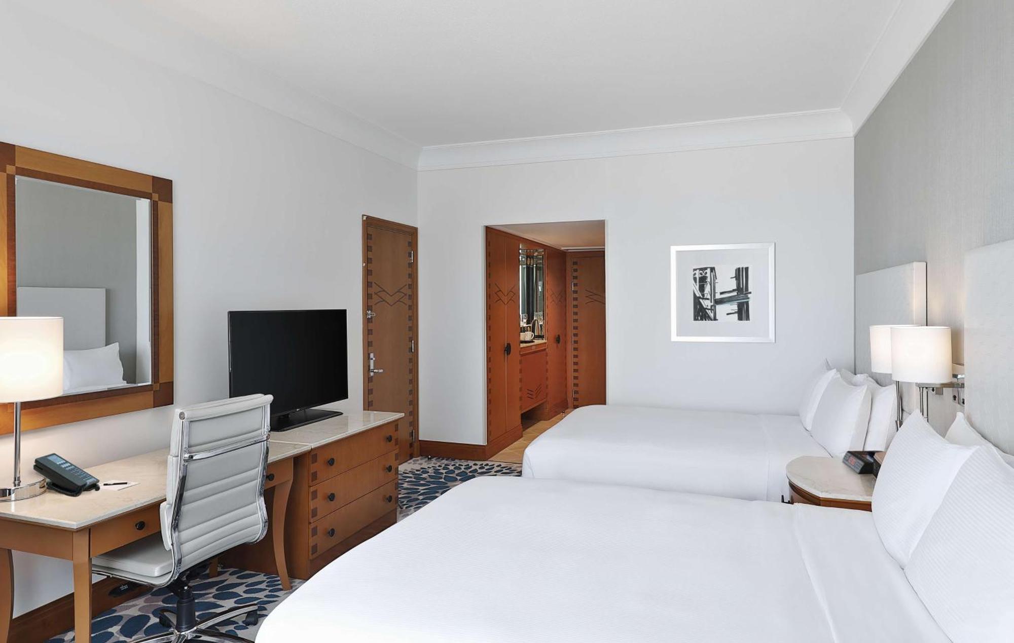 Suite Executive con cama extragrande y vistas al mar
