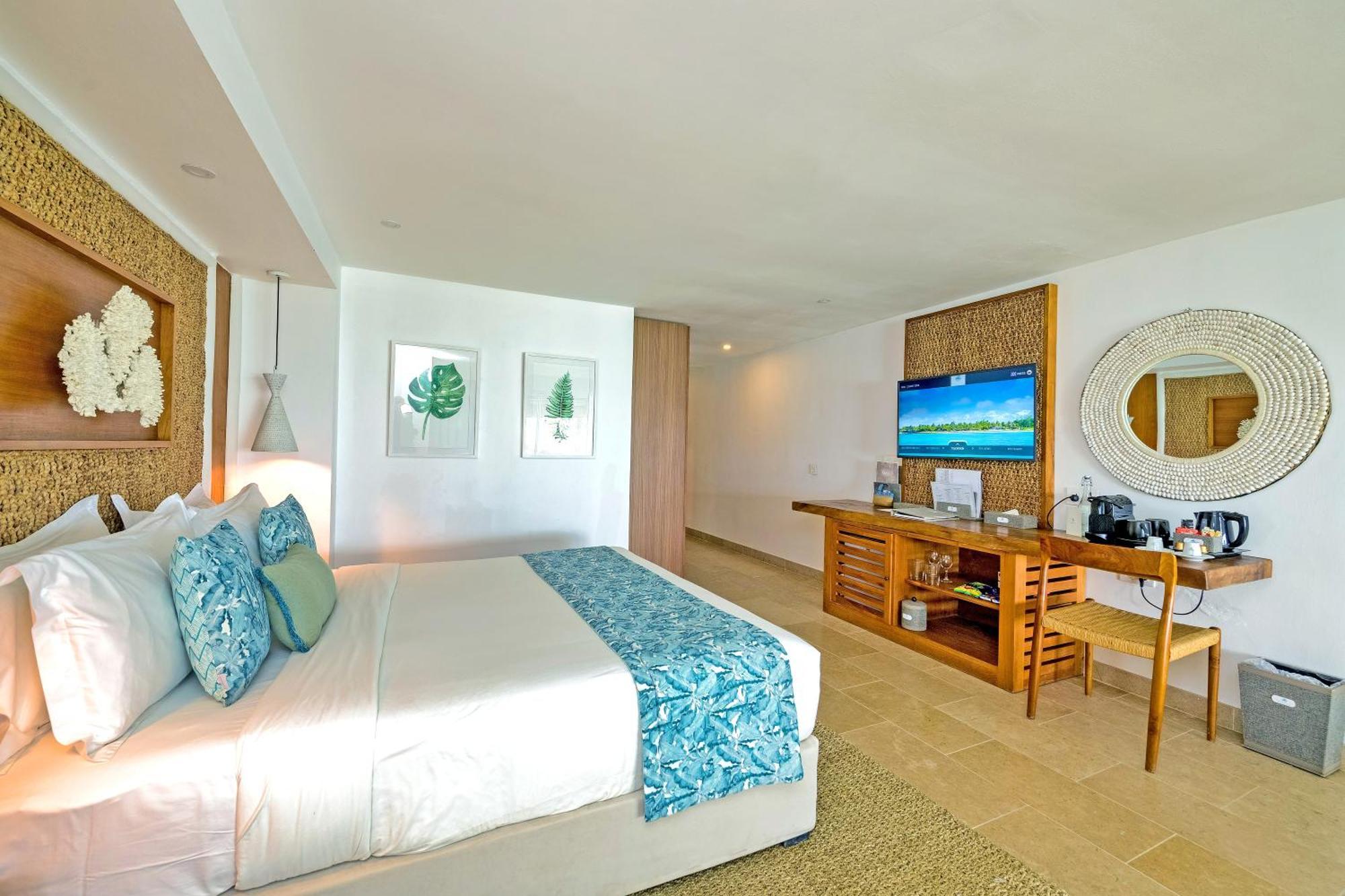 Beachfront Suite